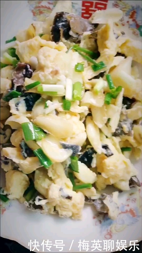 璐瑶|润肺止咳别只炖梨了，教你做个懒人小吃，肺润了，不咳了！