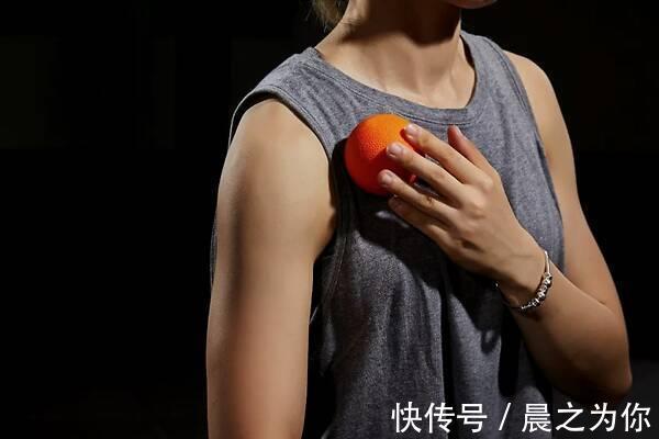 小蛮腰|第一次看到这样身材的女教练，前凸后翘马甲线完美身材性感撩人