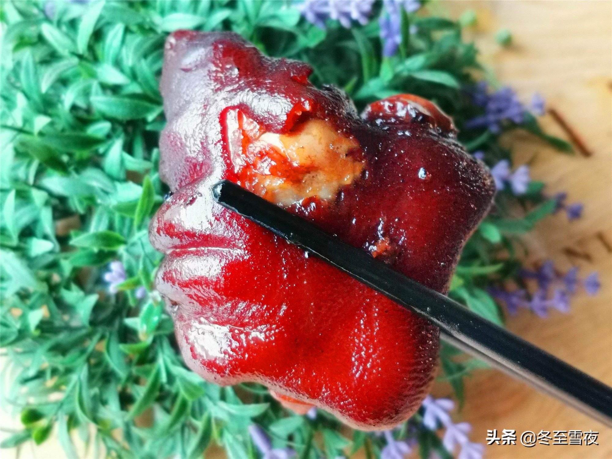 不管南方还是北方，家庭条件好坏，年夜饭必备的一道菜，寓意美好