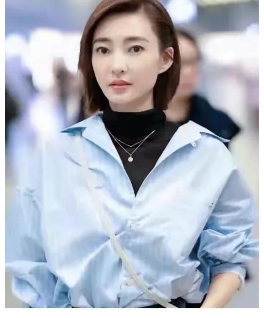 画眉|王丽坤：妆罢低声问夫婿，画眉深浅入时无
