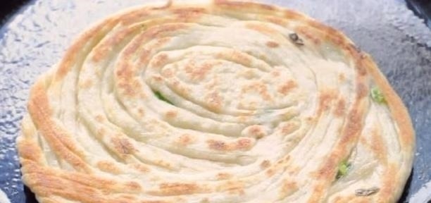 买了20年手抓饼,才知道做法这么简单,1分钟学会,2块钱做一大锅