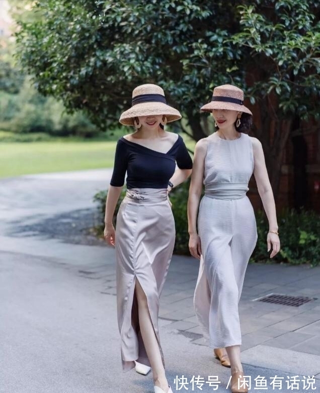 穿搭|三木妈妈罕见换发型,贴头皮短发配红裙真显年轻,不戴帽子也时髦