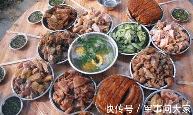 为何在农村吃酒席,一道菜上桌之后,客人便会纷纷离席呢?