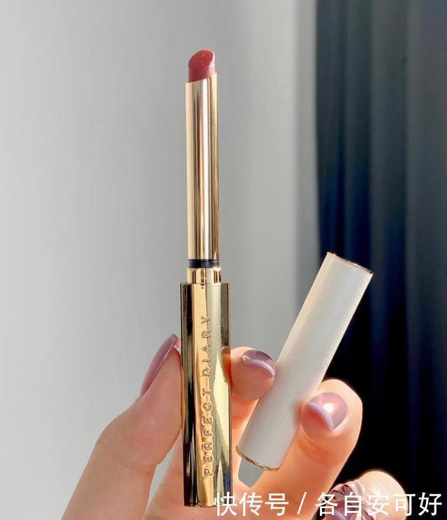 花西子|国货口红“真不行”完美日记被吐槽,花西子风评差,难怪用大牌