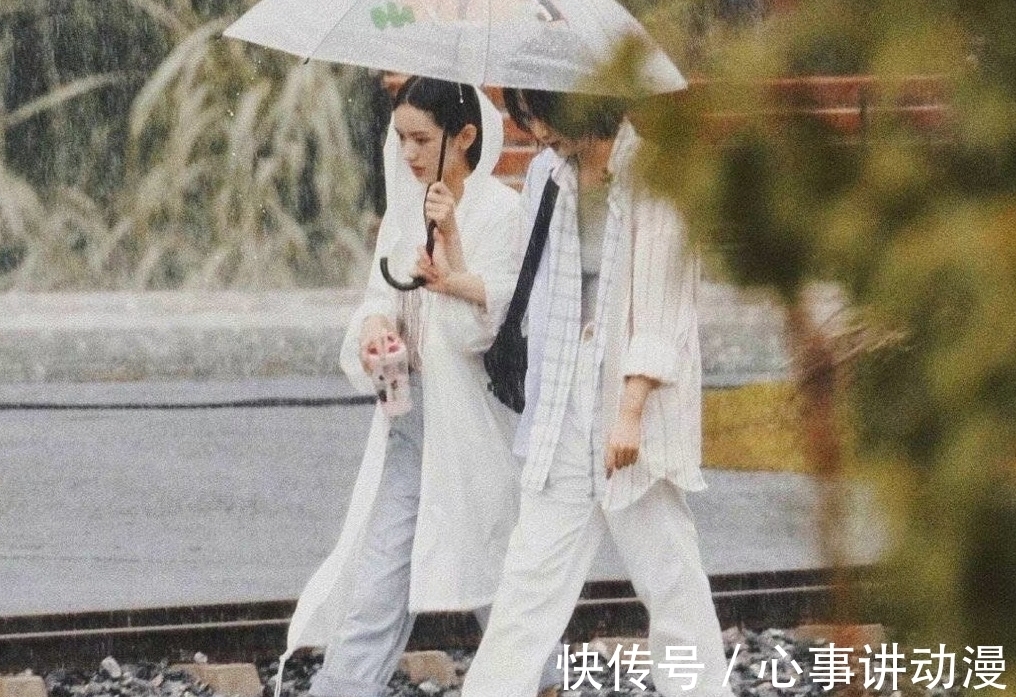 出征|《中餐廳》周也“替父出征”，與姚安娜畫風(fēng)超甜，網(wǎng)友：龔俊安心