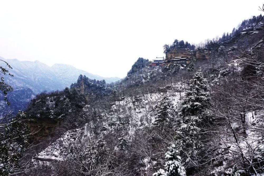 风雪|风雪武当山，仙境藏玄机！大雪封山时，道人、隐士都在干什么！