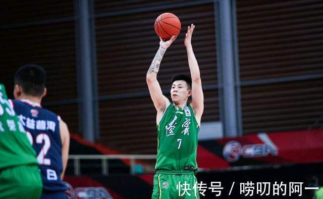cbCBA现役球员中谁拿40+次数最多?小丁9次仅排第二,阿联是真的猛