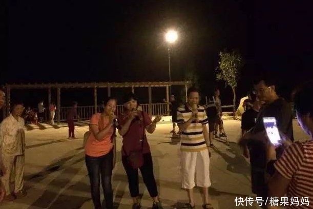 父母|夏季“昼长夜短”可以带娃玩到很晚？“超时”有许多隐患，别贪玩