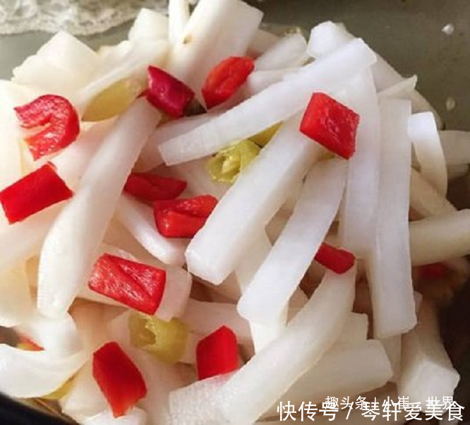 奶奶教我腌萝卜,不用盐不用水,只需这样做,萝卜清脆爽口又下饭