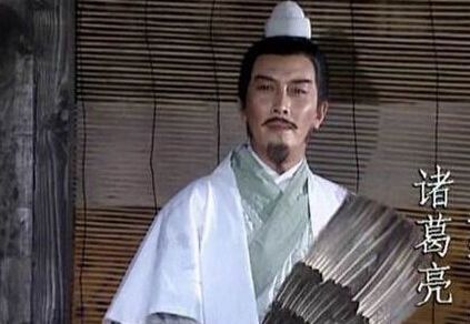 魏延|魏延为什么不被诸葛亮信任,仅仅因为他头上有反骨?