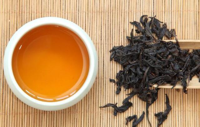 茶氨酚|长期喝白开水与喝茶的人,哪种人的身体更健康?你知道吗?