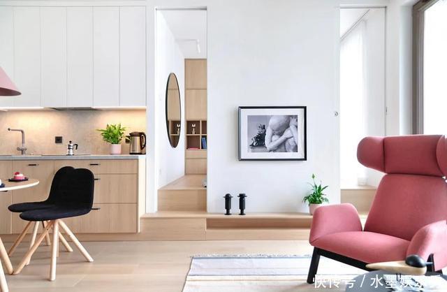 屋主|大龄姑娘买下33㎡小宅,全屋极简装修,卧室抬高45㎝,好舒适