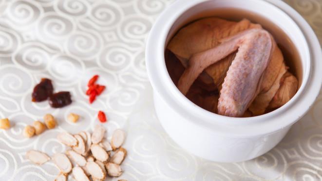 枸杞|别以为人人都会泡枸杞!方法错了等于白泡!