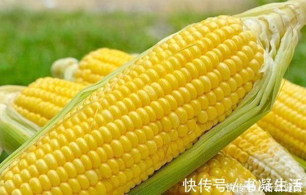 心血管疾病|4种“碱性食物”经常吃,排出体内毒素,给血管“洗个澡”!