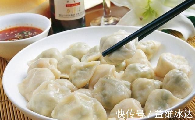 盼了一年才吃到这种饺子馅，比韭菜馅鲜香，端上桌全家都吃得香！