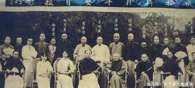 商人|商人杜月笙：高官都要礼让三分，晚年为啥自嘲：我是个夜壶