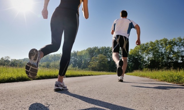 腹泻|一个部位长''小红点''，可能肝脏已''硬化如石''，最好早查肝CT