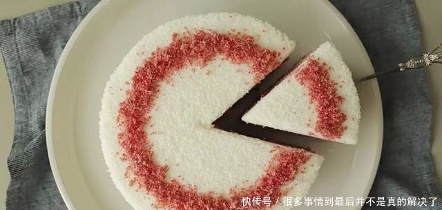 又要骗我动手做?红红甜甜的椰蓉红丝绒蛋糕