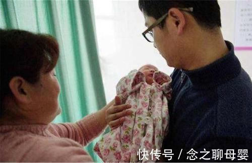 子怡|爸爸给女儿取名“子怡”,孩子上学后哭着回家,宝妈瞅瞅你姓啥