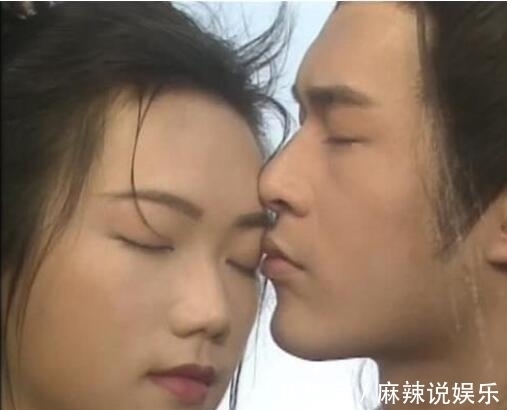 张无忌@她和郭靖有血海深仇,却潜伏在黄蓉身边,是郭靖之死的最大嫌疑人