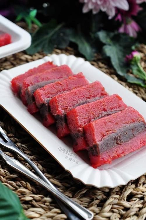 好吃的甜品7款：芝士蛋糕、山楂豆沙糕、糯米藕、蔓越莓卷