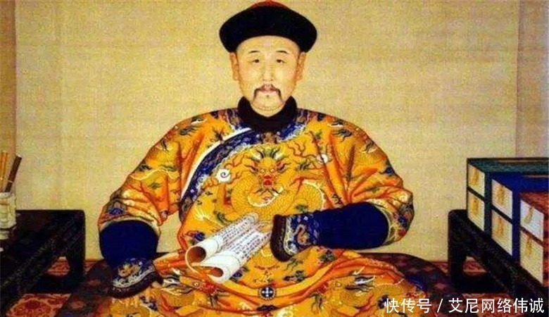 嗑瓜子|康熙大败噶尔丹,回宫见到两个女人的灵堂,为何开始嗑瓜子?