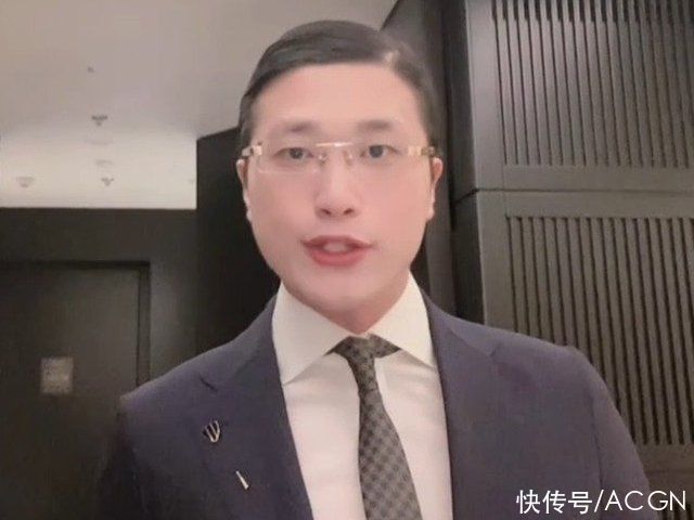 付费群|“人类高质量男性”开付费群一个月2万5，我觉得还是看cos就好了