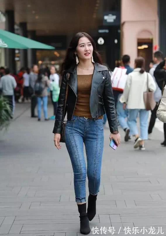 牛仔裤 牛仔裤展现你的优雅身姿,让你更加时尚有型还浪漫