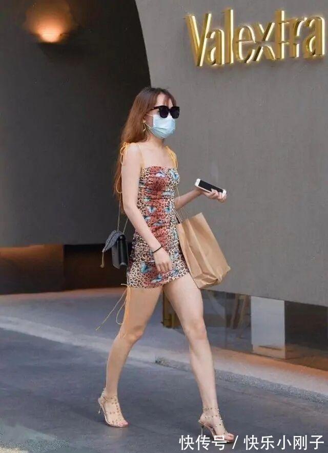 连衣裙 漂亮有气质的连衣裙装扮时尚不失优雅,穿出自己的风格,减龄优雅