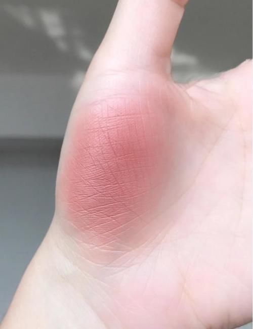 粉质|贫民窟女孩也买得起的平价腮红，衬气色还显脸小，真香！