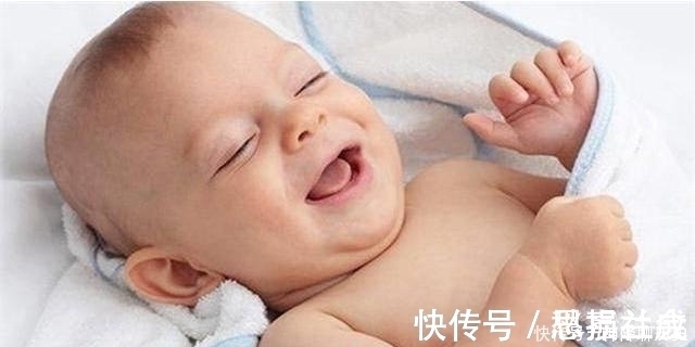 发育|宝宝在半岁之前,会逐渐掌握四种“本领”,你家孩子达标了没