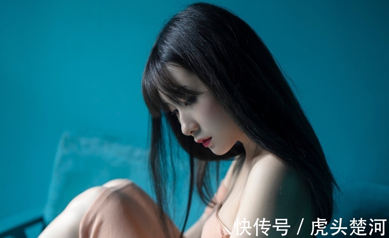 云湿&原创对联·十一副丨多少飘零如旧我,二三邂逅似初年