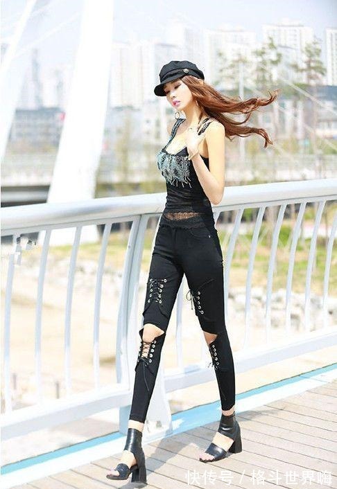 |街拍关于喜欢你这件事,就当闹了个笑话吧!