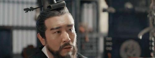 马腾|马超，一个坑爹叛主的投机者，却被《三国演义》洗白成了英雄