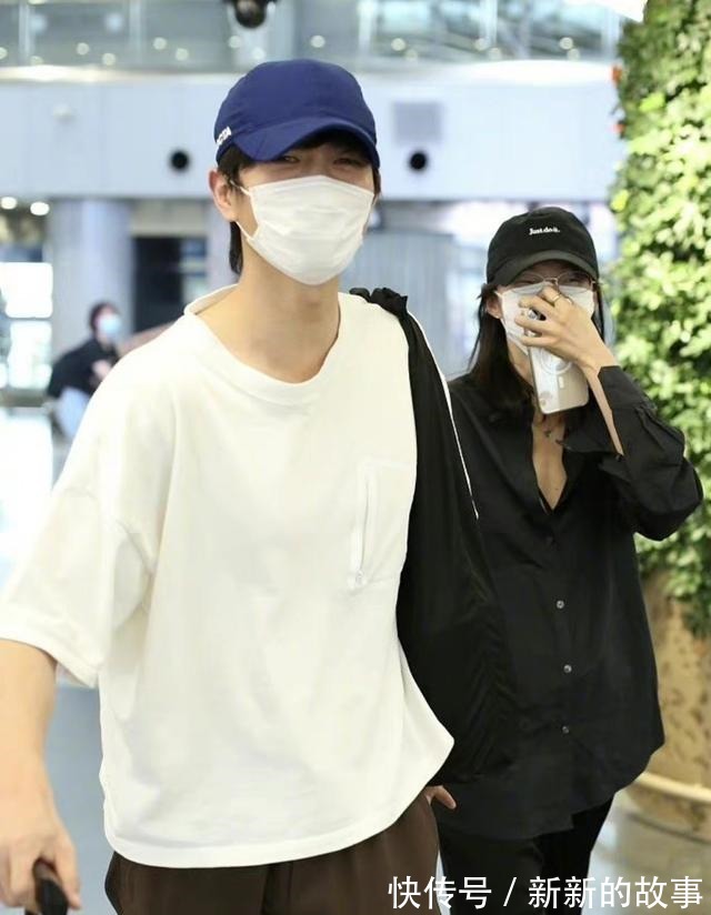 模特 模特金大川和新女友雎晓雯,日常穿搭和T台挺不同,低调且自在!