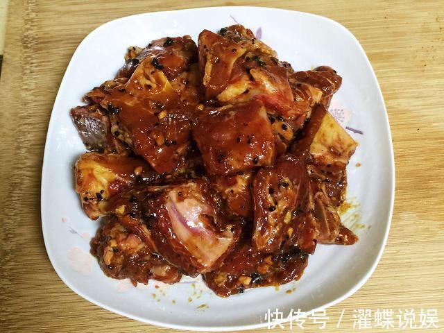 排骨的新做法，既好吃又不上火，2碗大米饭都吃不够