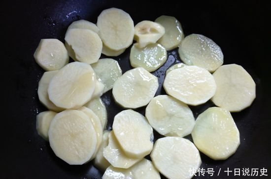 苹果|它是宿便“最强天敌”,维生素比苹果高,只要5块就能炒一大盘