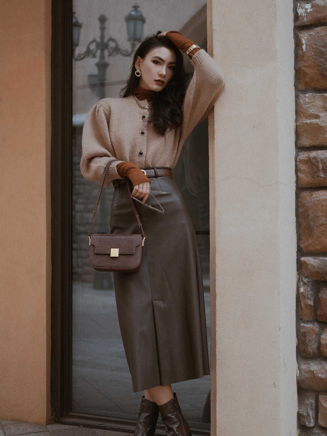 搭配|短款针织开衫与裙子的碰撞,温柔多情青涩朦胧,还不快来试试