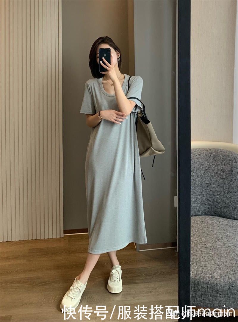 els如何只用4件T恤，拯救一柜子的基础款