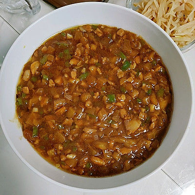 茄子肉丁打卤面