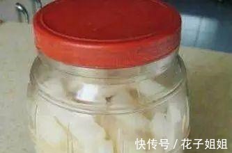 腌制|老妈腌制酸萝卜的秘方,不加一滴水,只需这样做,萝卜又香又脆!