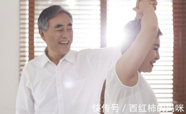 长寿|多位百岁老人总结:健康长寿的秘诀并不是保持运动,而是这两件事