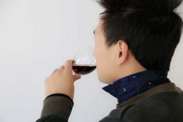 慢性疾病|高血压患者,适量喝点小酒,结果会怎么样?医生说出了大实话