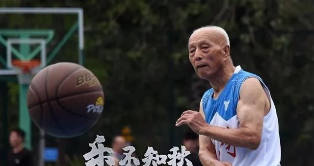 游泳|最新公布的“长寿运动”,常见慢性病最佳“运动处方”