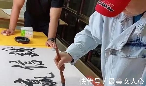 毛笔字|从“赵四”写书法就能看出,刘小光真飘了