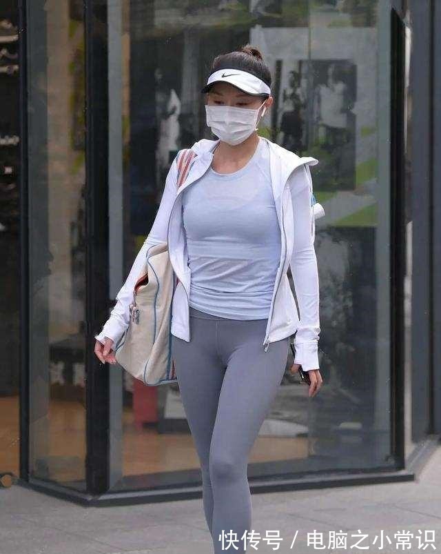 瑜伽裤 精致的印花瑜伽裤穿搭,给你想要的优雅感,美丽清澈!