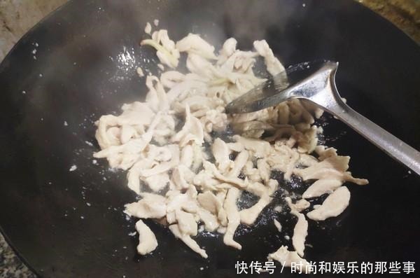 通气孔|这菜是“肠道推粪机”,润肠通便,隔天排空黑宿便,轻松又舒坦!