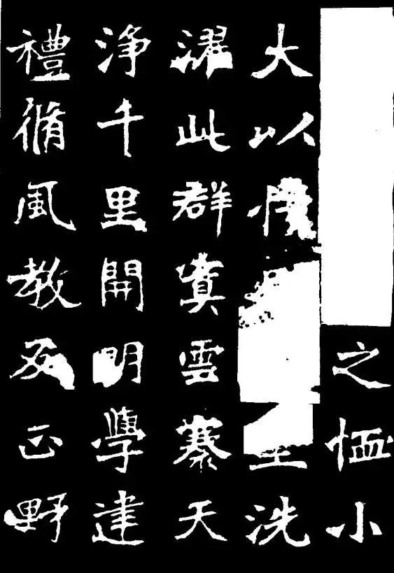 张猛龙碑$北魏《张猛龙碑》:多少书法巨匠,都拜倒在这块碑下