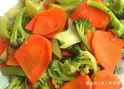 做法|要让孩子多吃的一道营养菜,做法简单,清脆可口,还有效保护视力