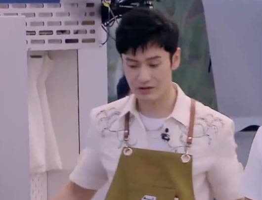 劇本|黃曉明做西紅柿翻車,曾經(jīng)卻能做一桌子美食,令人質疑是劇本安排